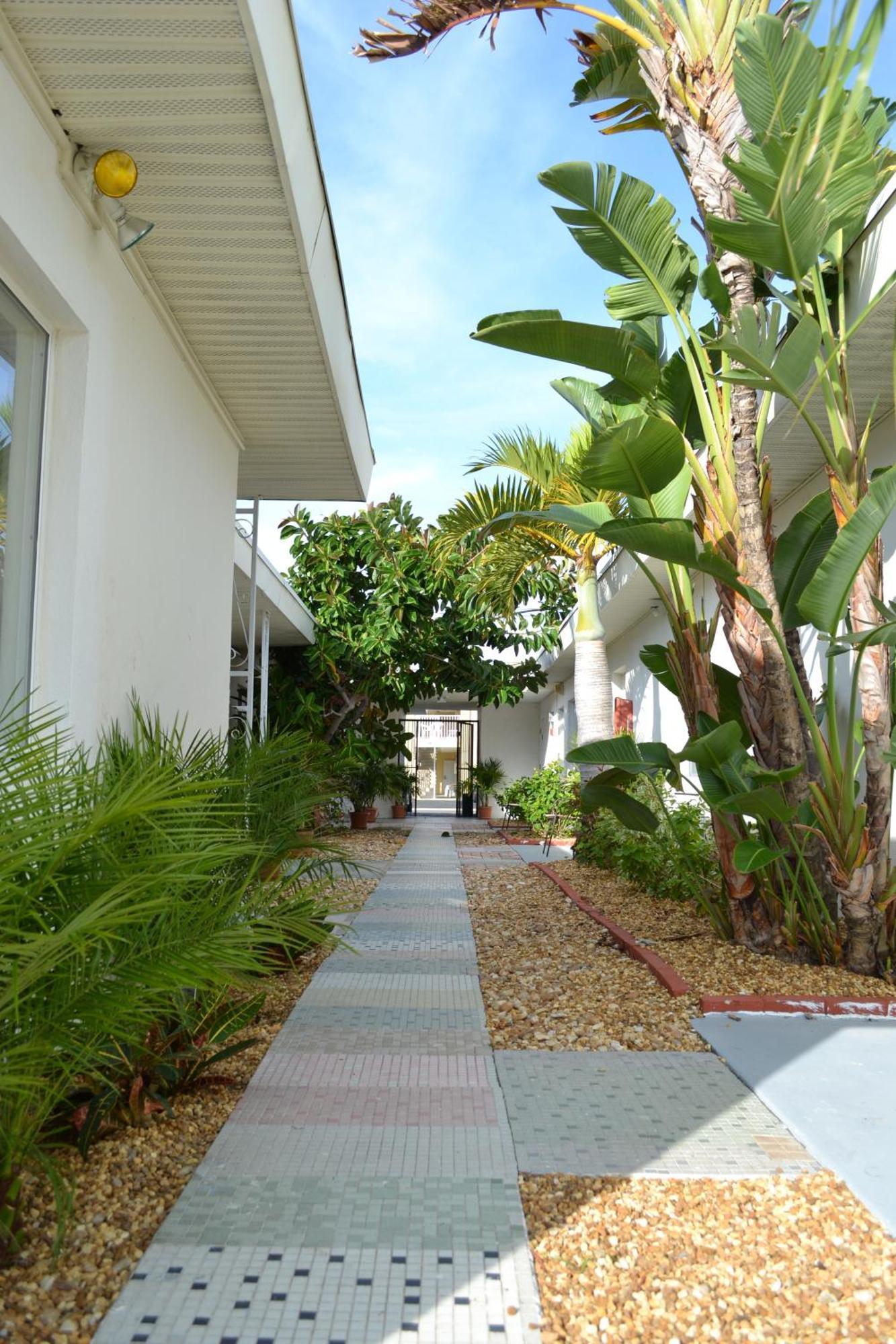 Sta N Pla Motel Clearwater Beach Exterior photo