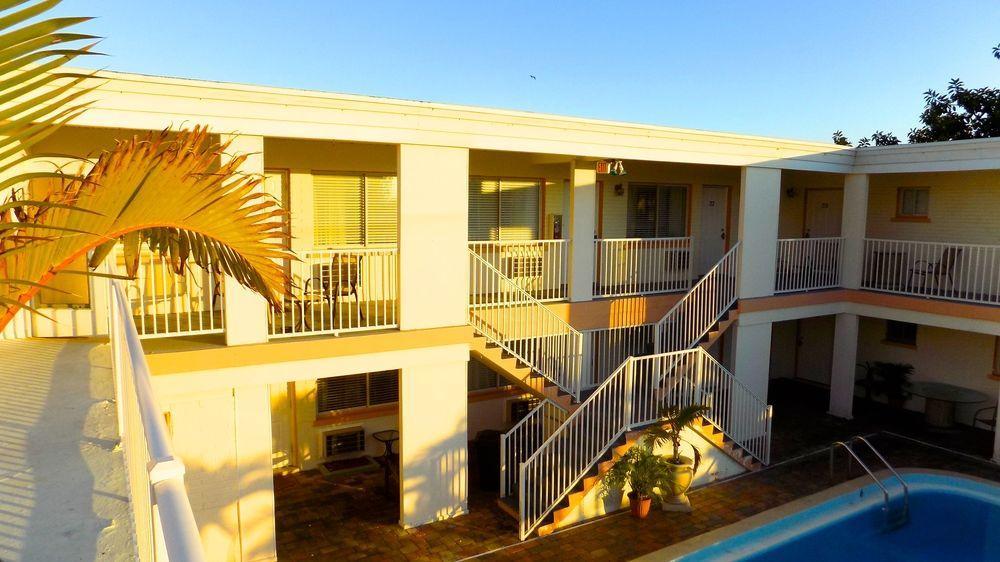 Sta N Pla Motel Clearwater Beach Exterior photo